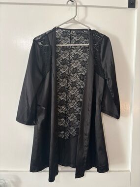 Black Lace Back Robe - Women Intimates & sleepwear missing tie belt